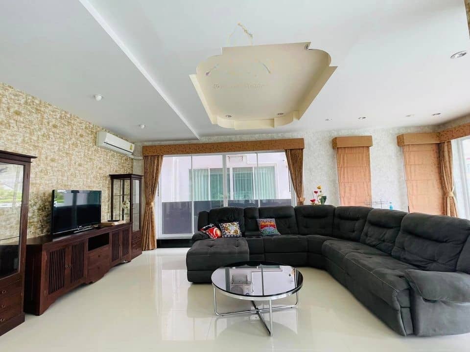 Private 3 Bedroom Villa in Kathu for Rent