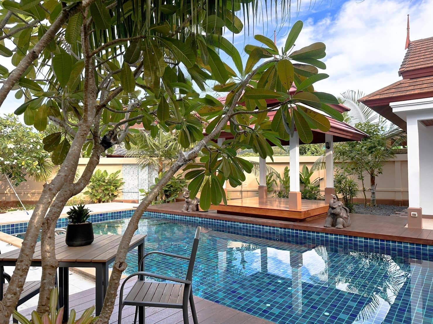 Private 4 Bedroom Villa in Cape Panwa for Rent