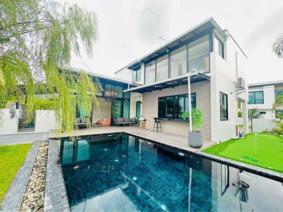 Modern Villa with 4 Bedrooms in Phuket Town for Rent, Phuket Town, Phuket