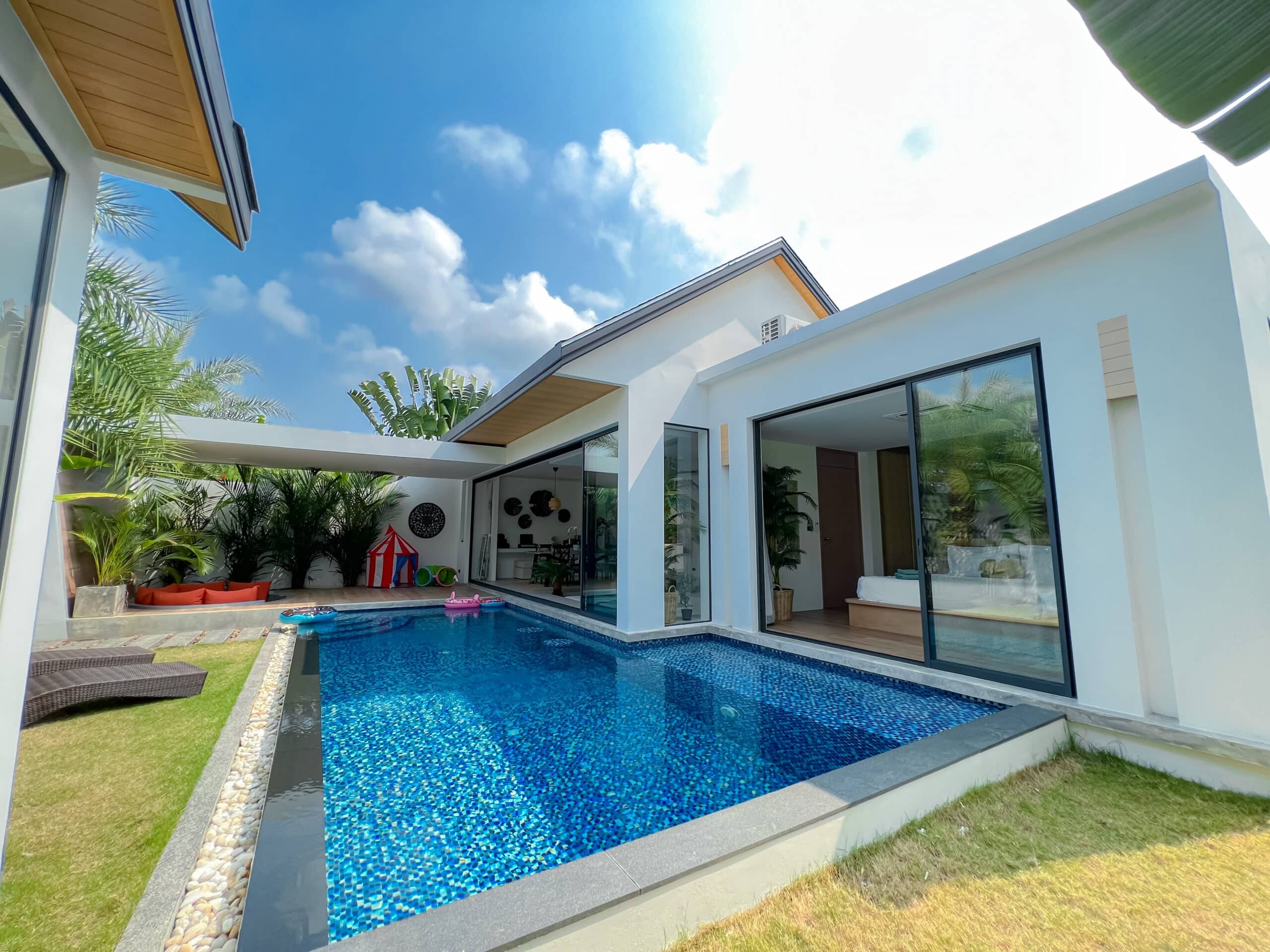 Private Pool Villa with 3 Bedrooms in Thalang for Rent, Thalang, Phuket