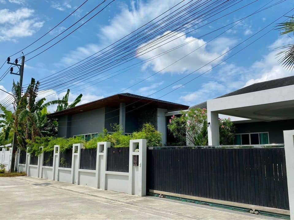 Luxury Pool Villa: 4 Bedrooms in Bang Tao for Rent, Bang Tao, Phuket
