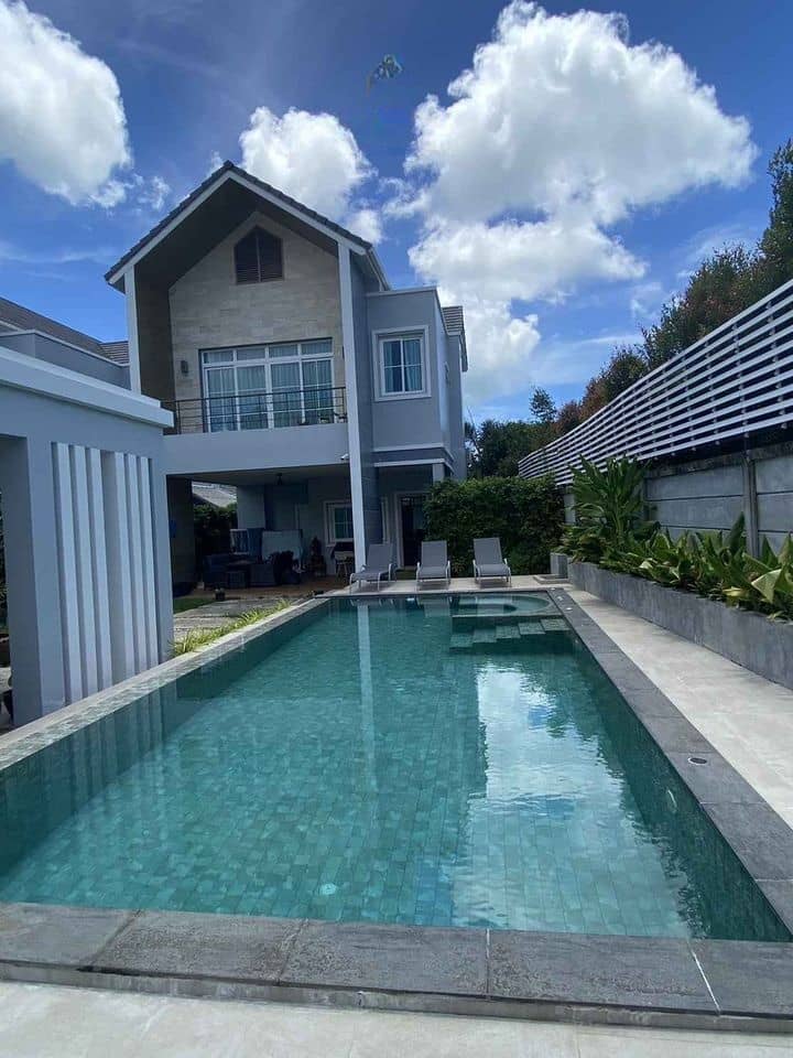Modern Villa 3 Bedrooms for Rent in Chalong