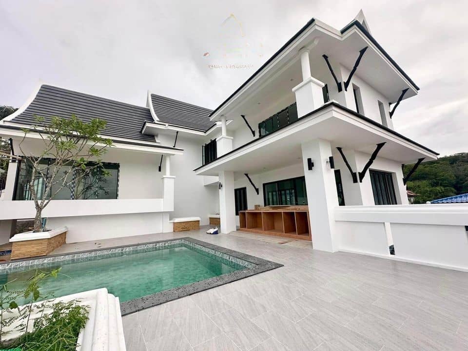 Classy Villa with 4 Bedrooms in Chalong For Sale