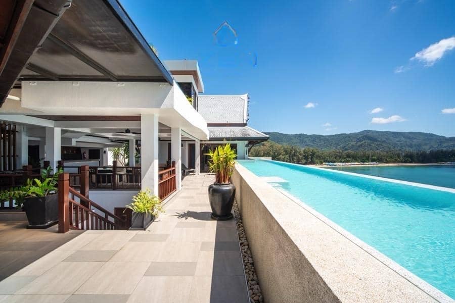 Private 7 Bedroom Villa in Kamala for Sale