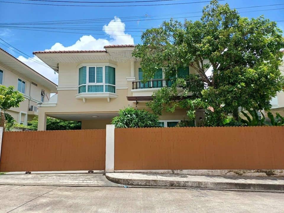 Private 3 Bedroom Villa in Bang Tao for Sale