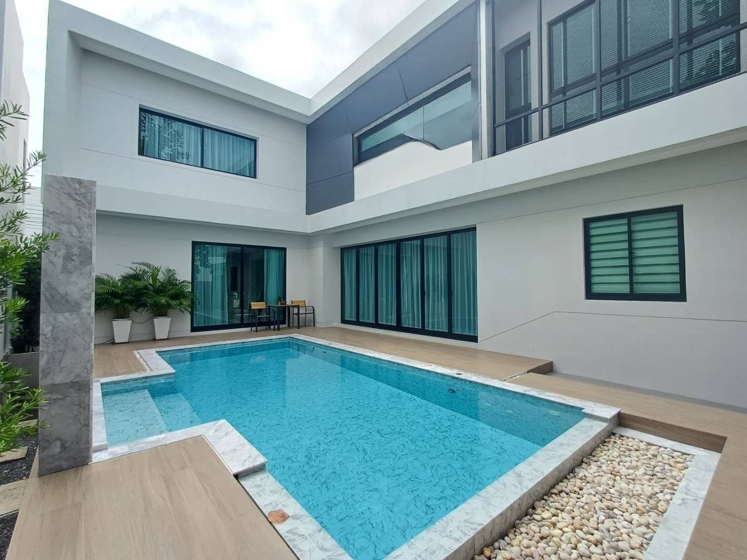 Modern Style Pool Villa in Koh Kaew for Rent 3 bedrooms + 1 office 4 bathrooms, Ko Kaeo, Phuket