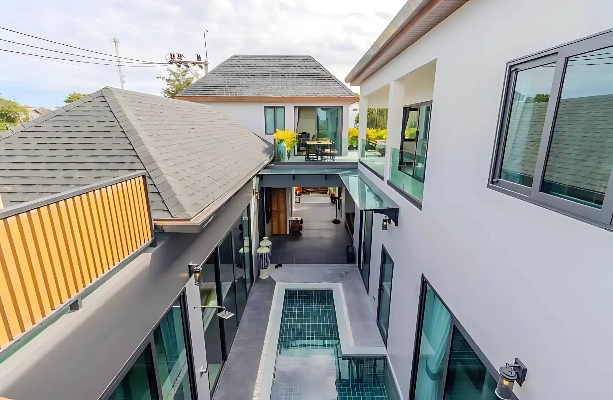 Private 5 Bedroom Modern Villa in Rawai for Rent, Rawai, Phuket
