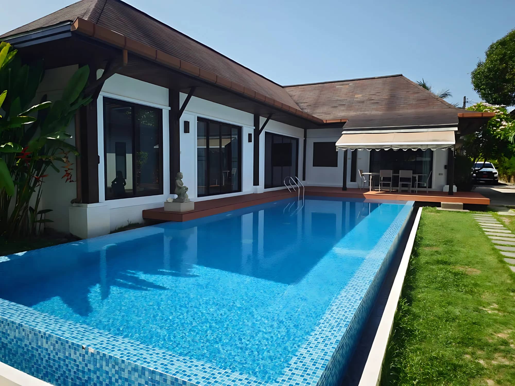 Private 5 Bedroom Pool Villa in Rawai for Rent, Rawai, Phuket