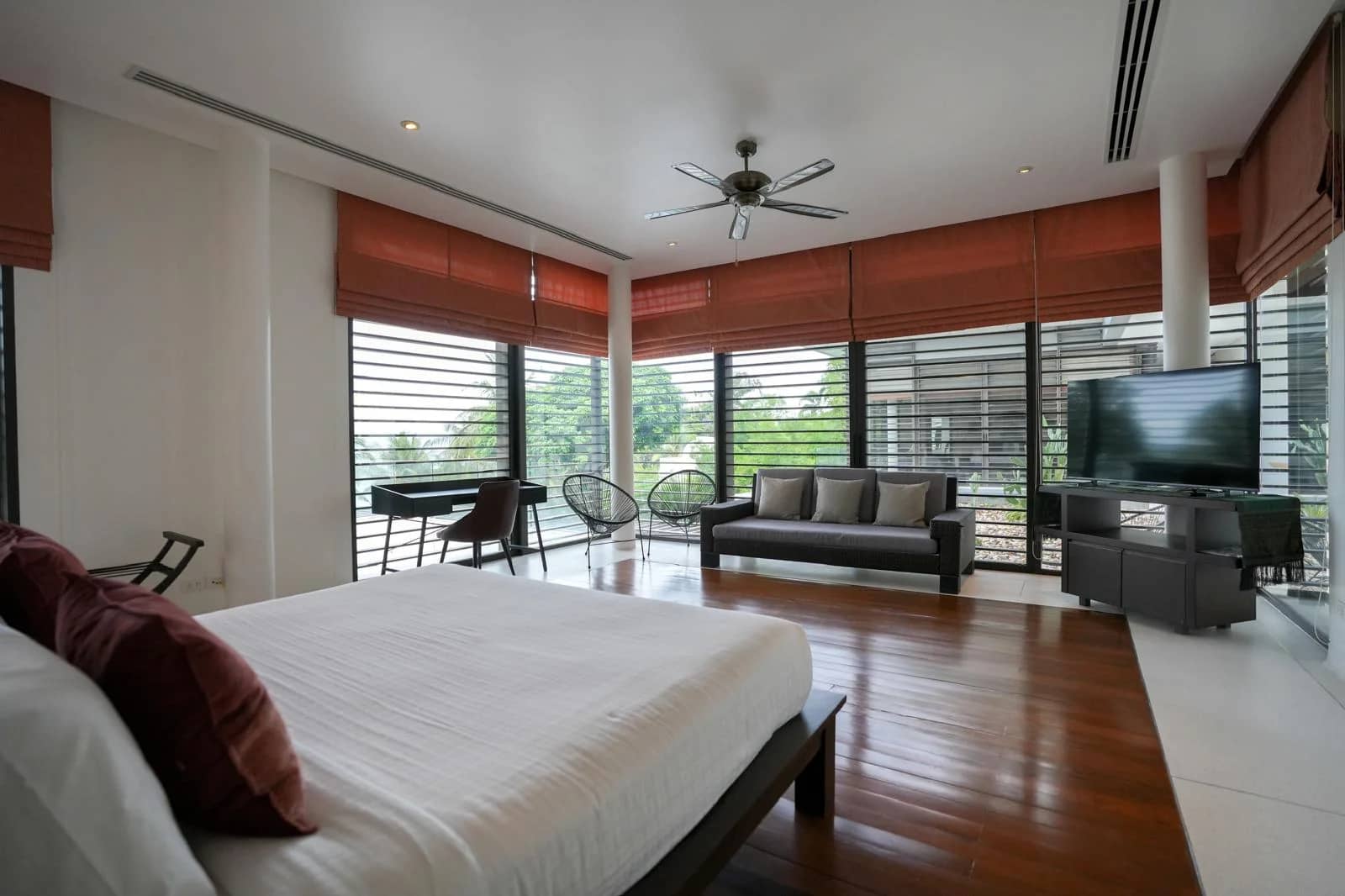 Living in Pa Klok, Phuket