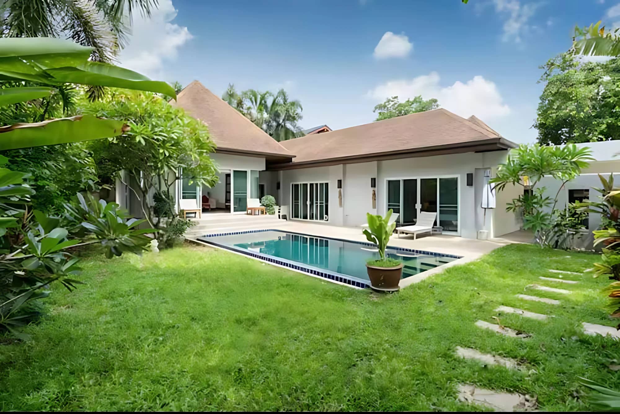 Private 3 Bedroom Pool Villa in Rawai for Sale, Rawai, Phuket