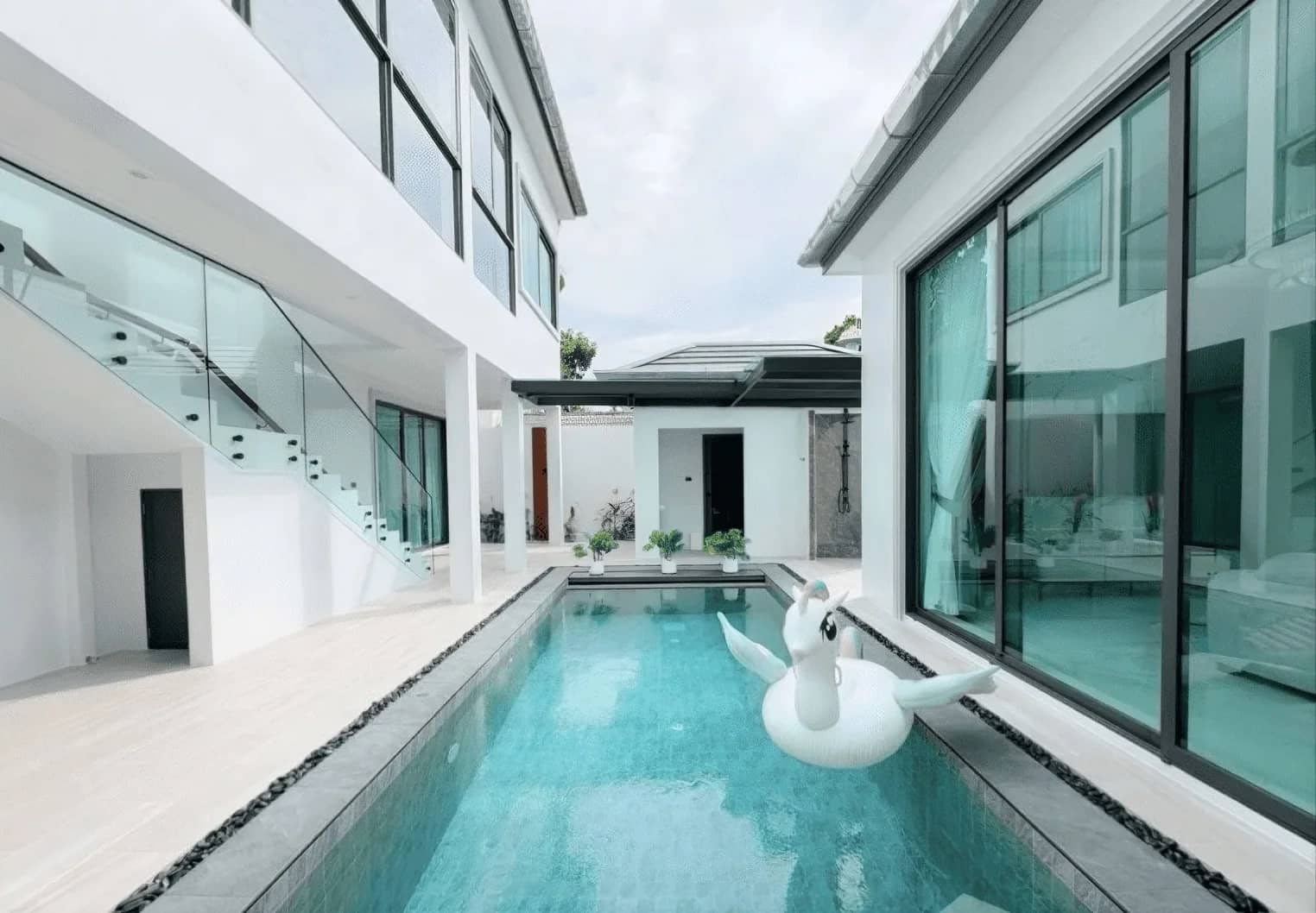 Private 4 Bedroom Pool Villa in Chalong for Rent, Chalong, Phuket