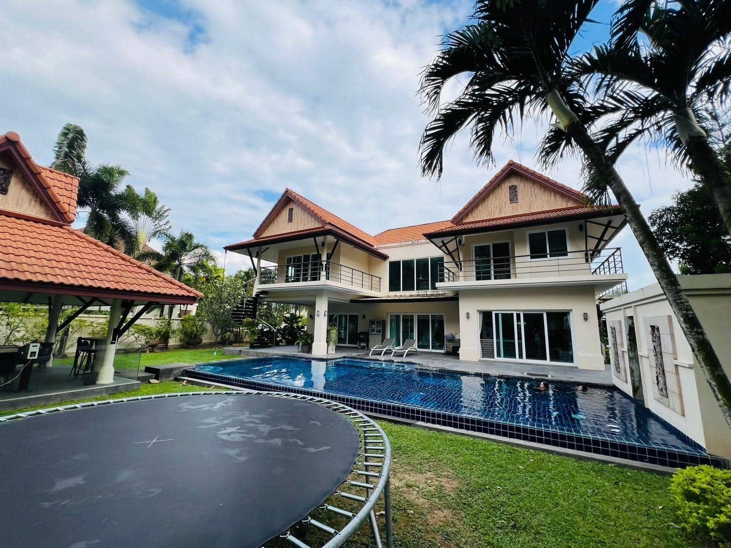 Luxurious 5-Bedroom Villa with Private Pool in Koh Kaew For Rent, Ko Kaeo, Phuket