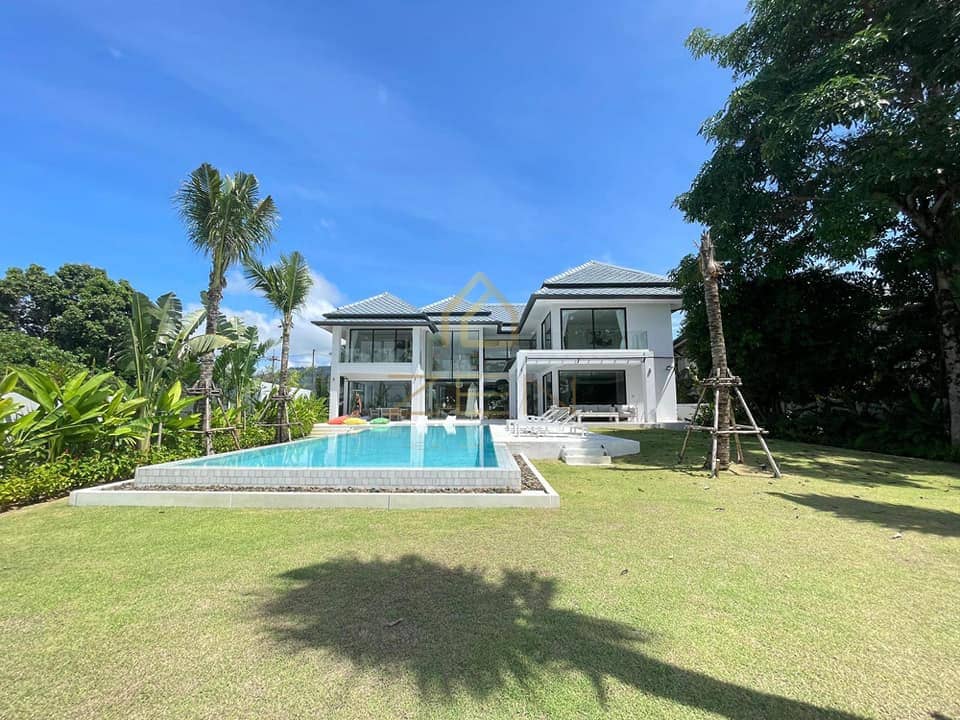 Luxury 5-Bedroom Villa in Bangtaofor Rent, Bang Tao, Phuket