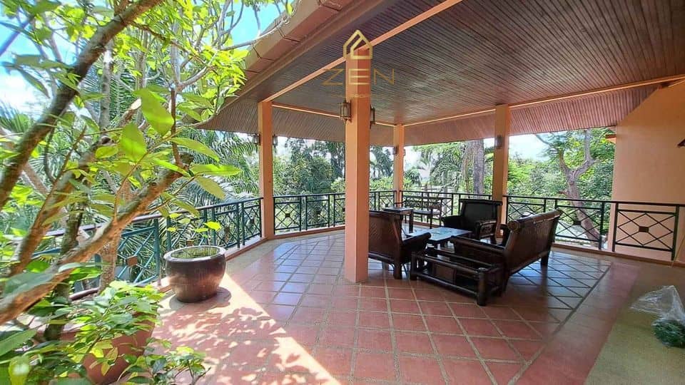 Classy Villa with 4 Bedrooms in Chalong for Rent, Chalong, Phuket