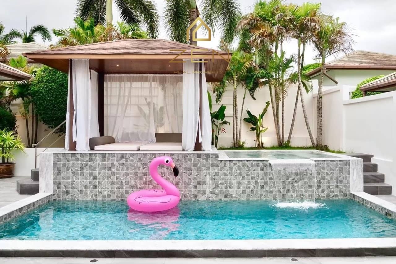 Villa Jacuzzi Pool 3 Bedrooms for Rent, Rawai, Phuket