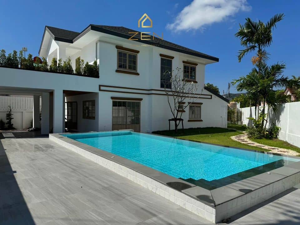 Modern Villa with 4 Bedrooms in Chalong For Sale, Chalong, Phuket
