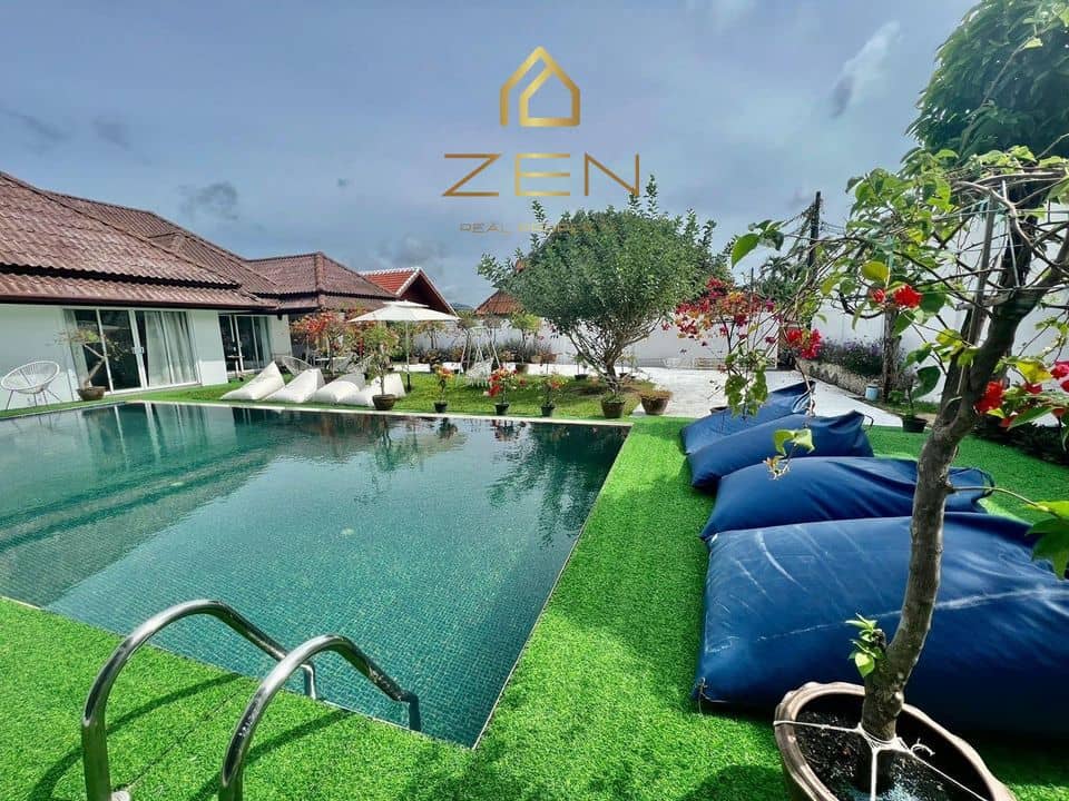 Modern Villa with 4 Bedrooms in Rawai for Rent, Rawai, Phuket
