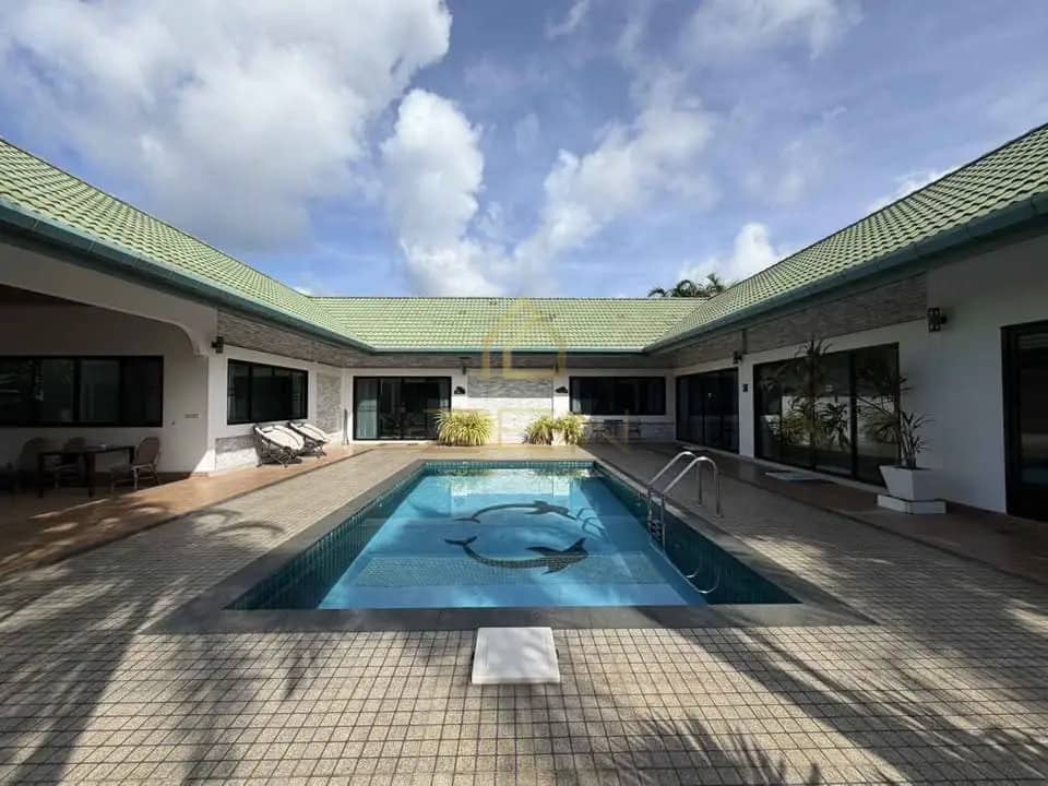 Modern 4-Bedroom Private Pool Villa in Phuket — Long-Term Rental, Rawai, Phuket
