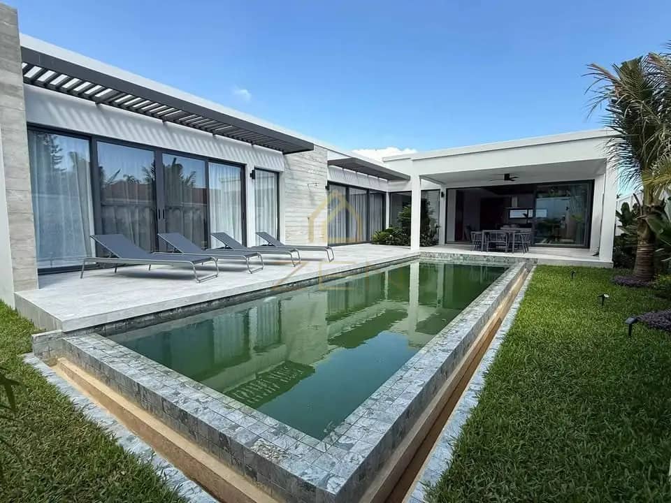 Modern 4-Bedroom Villa Rawai — Long-Term Rental, Rawai, Phuket