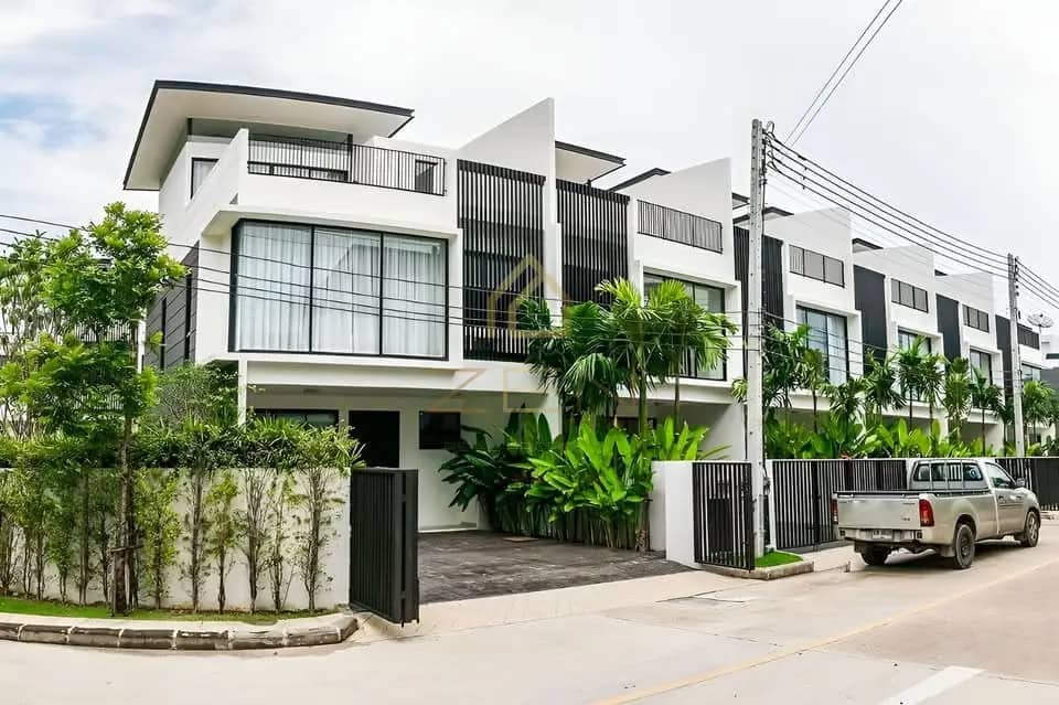Modern 3-Bedroom Townhouse Villa in Bang Tao (Laguna) for Long-Term Rental, Bang Tao, Phuket