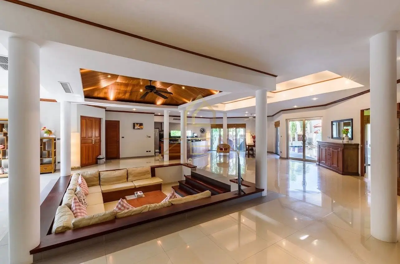 Living in Phuket, Phuket