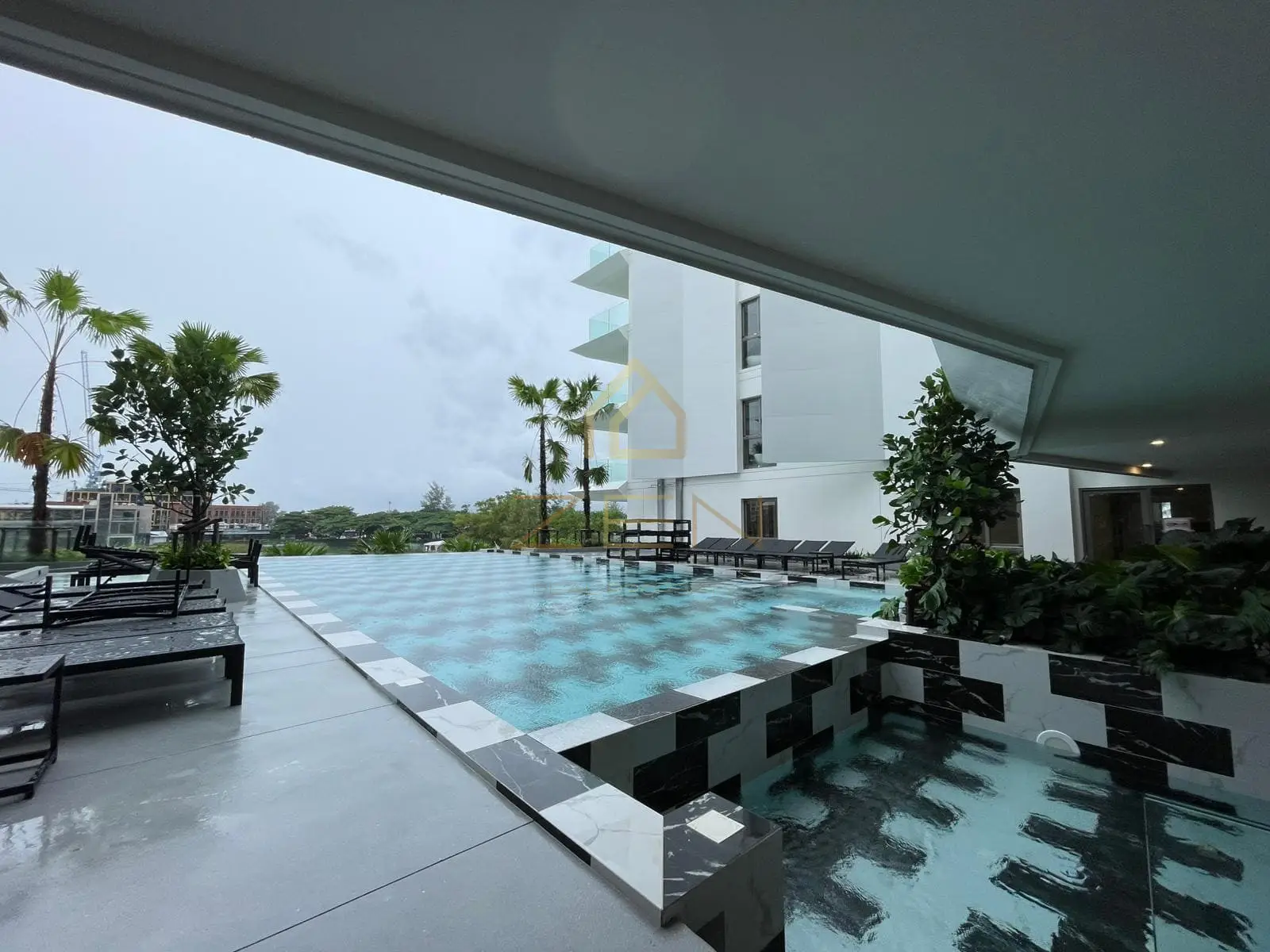 Modern 3-Bedroom Lake-View Apartment in Bang Tao — Long-Term Rental, Bang Tao, Phuket