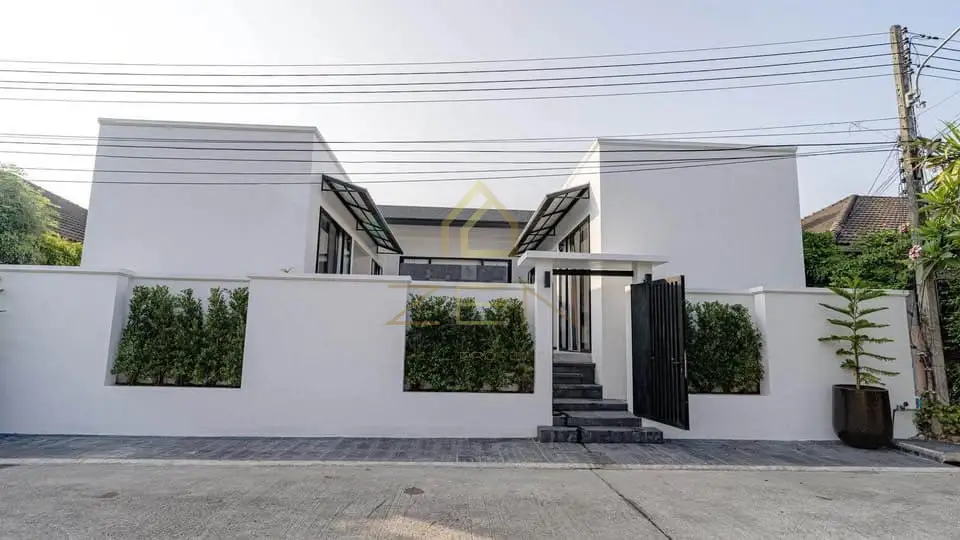 Living in Pa Klok, Phuket