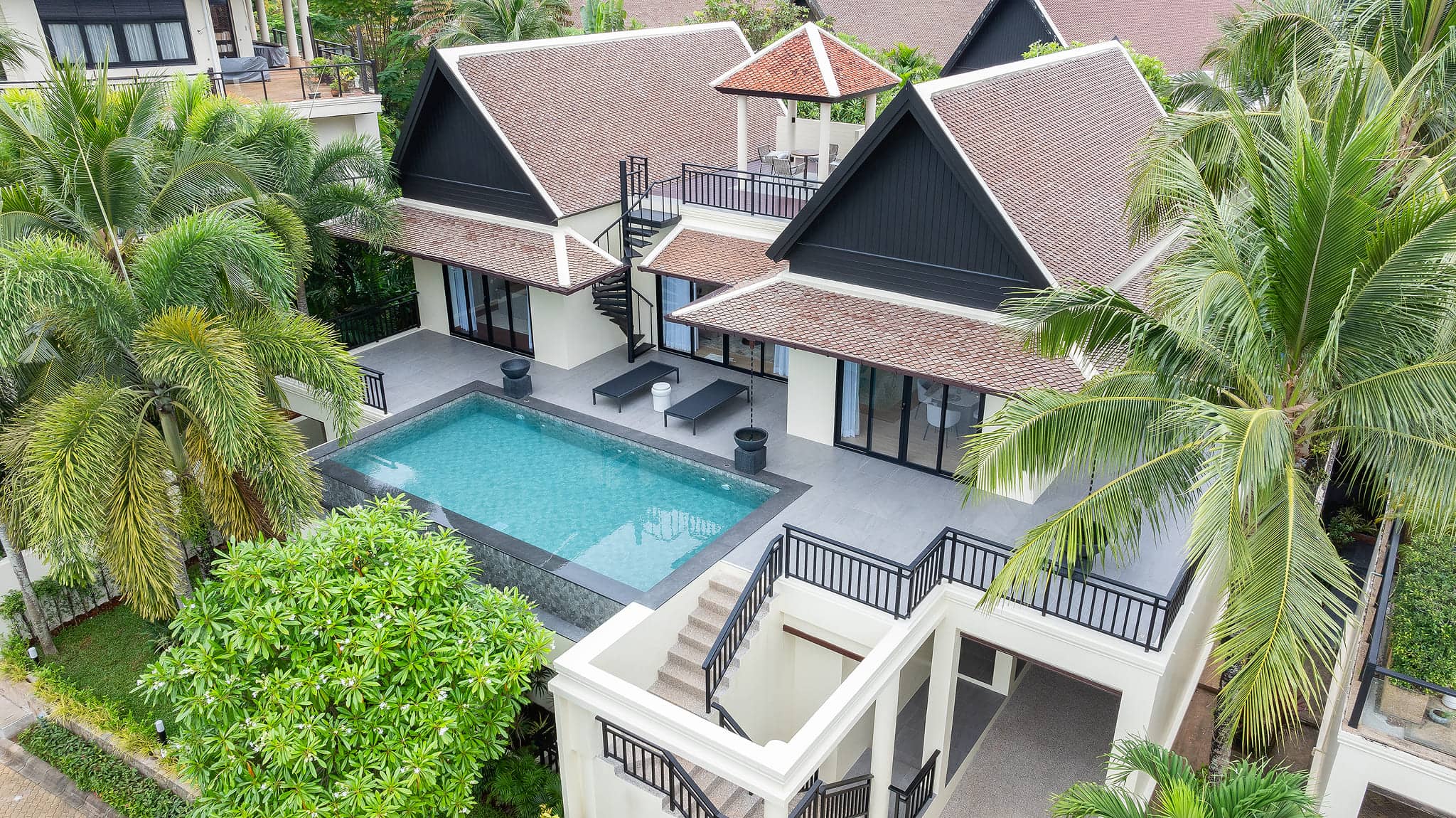 Modern 4-Bedroom Beachfront Villa Bang Tao for Sale, Bang Tao, Phuket