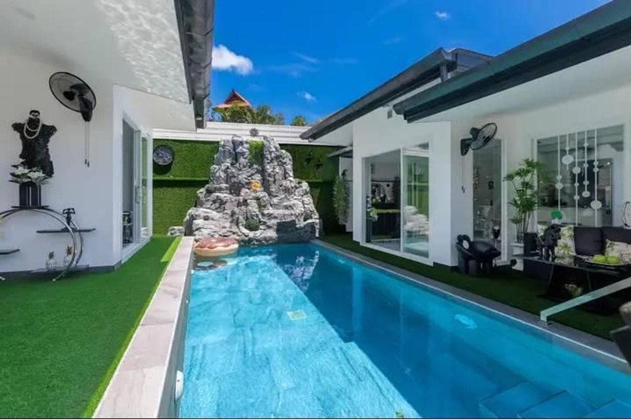 Modern 5-Bedroom Luxury Pool Villa in Rawai for Sale, Rawai, Phuket