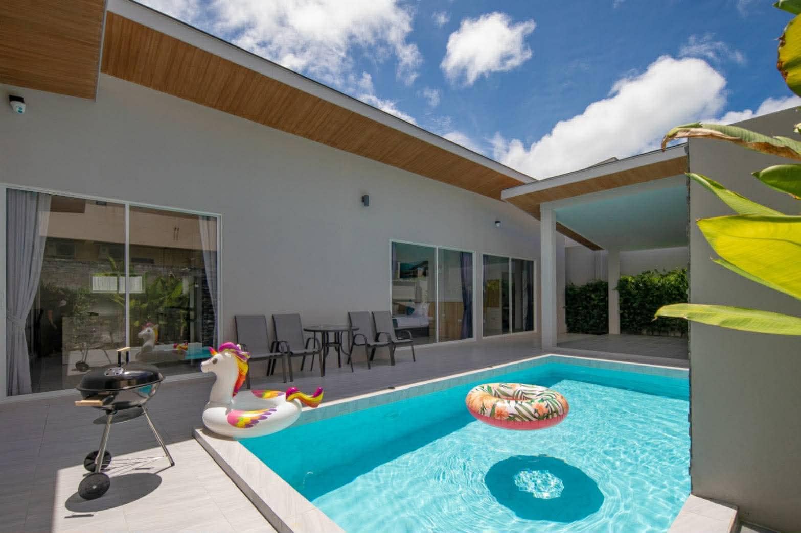Modern 3-Bedroom Villa in Rawai for Long-Term Rental, Rawai, Phuket