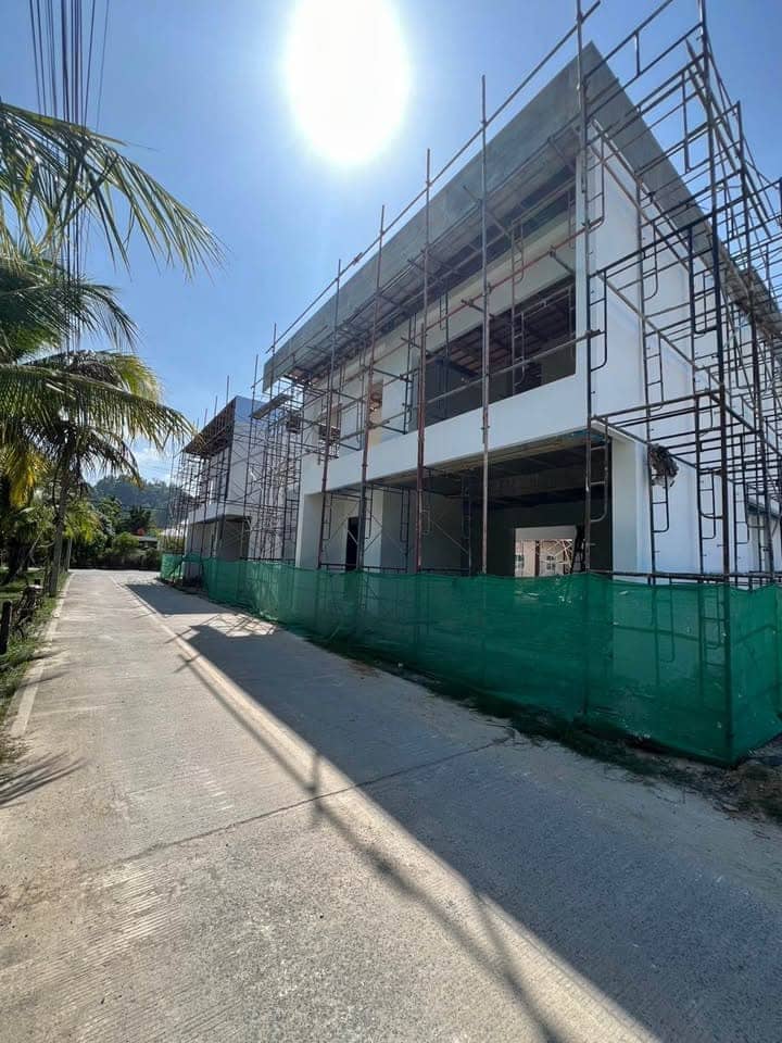 Modern 3-Bedroom Villa Nai Thon for Sale, Thalang, Phuket