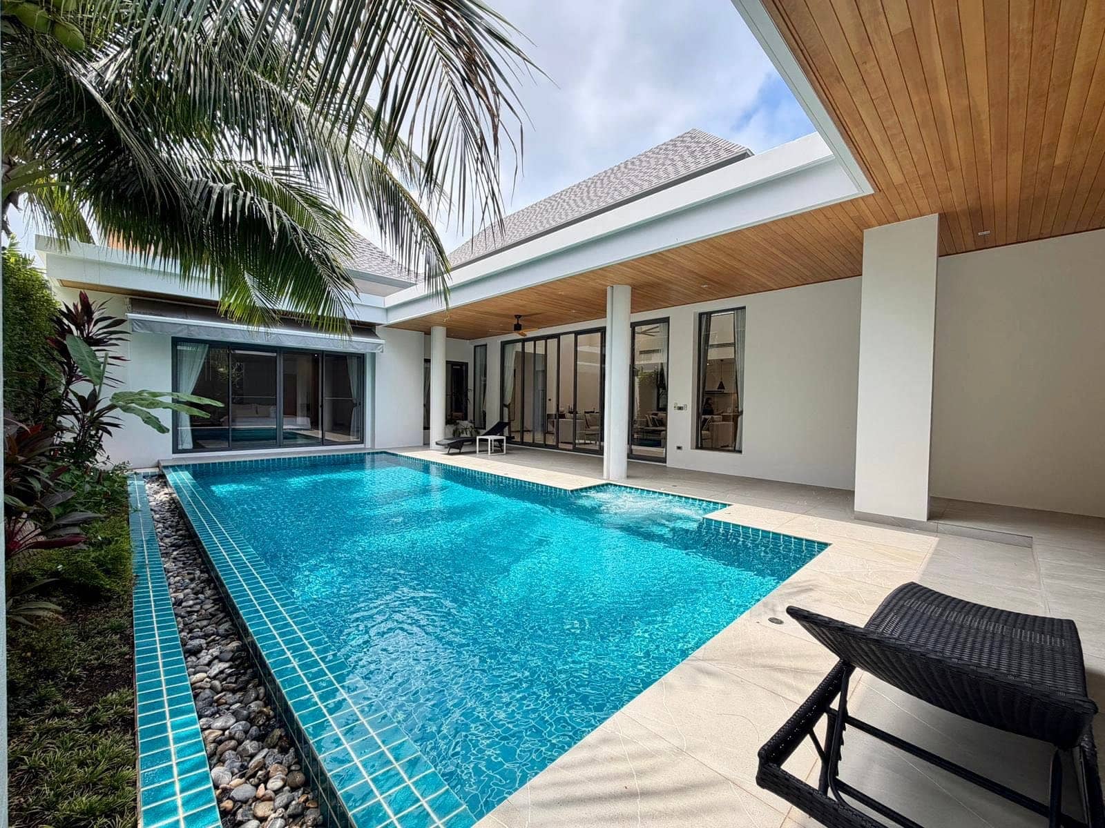 Sophisticated 3-Bedroom Luxury Villa in Bang Tao for Long-term Rental, Bang Tao, Phuket