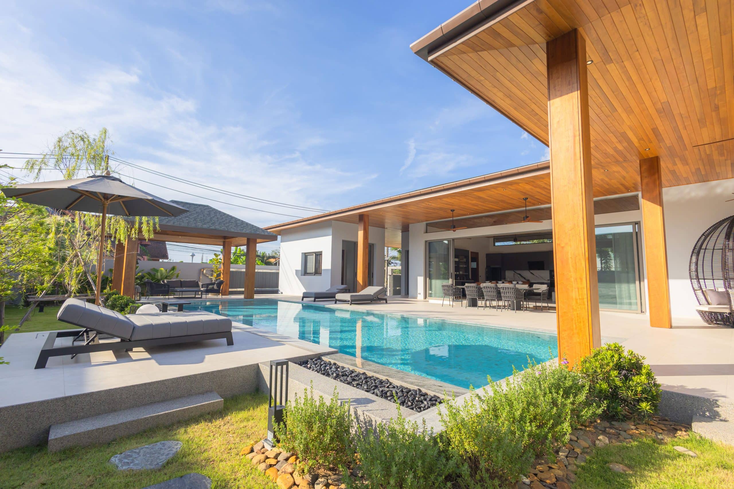 Modern 4-Bedroom Villa Pasak Rental, Bang Tao, Phuket