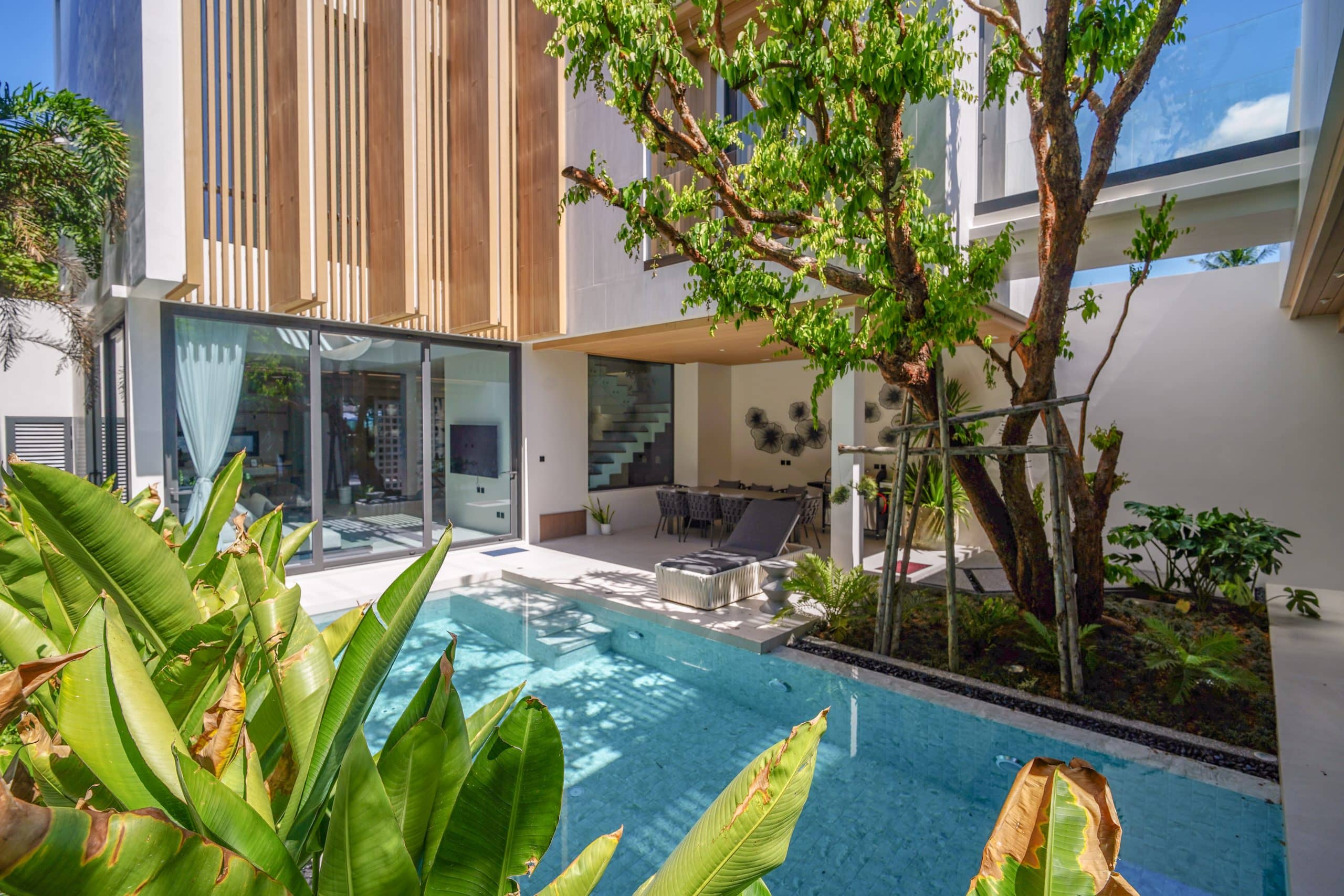 Modern 3–5 Bedroom Villa in Elite Chalong Bay Villas – Sale, Chalong, Phuket