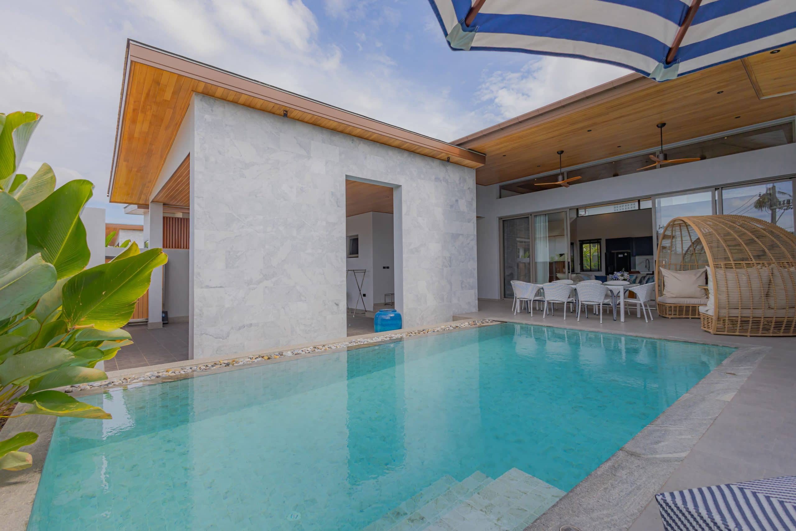 Modern 3-Bedroom Villa Pasak Rental, Bang Tao, Phuket