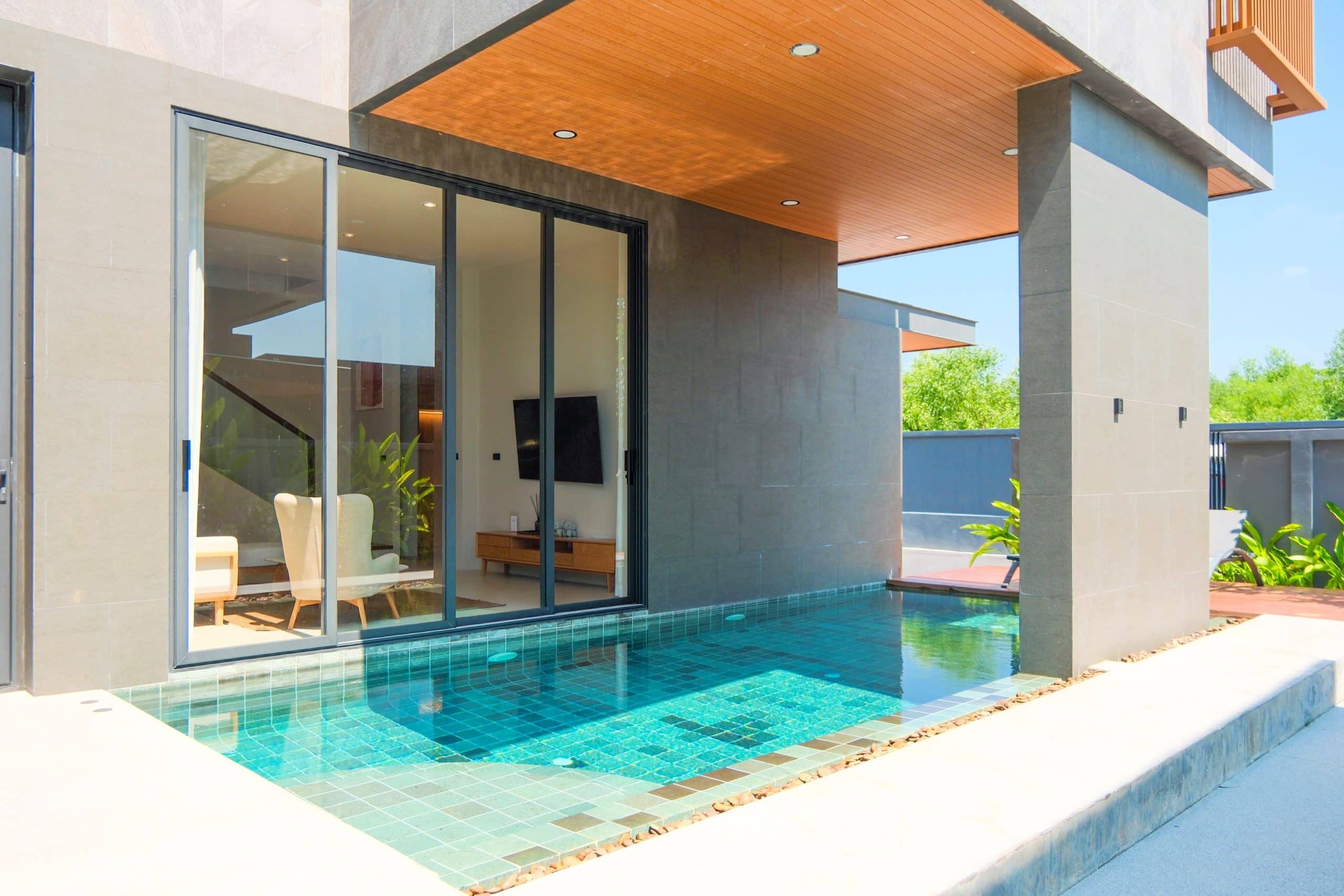 Contemporary 3-Bedroom Long One Villa in Phuket for Rental, Chalong, Phuket