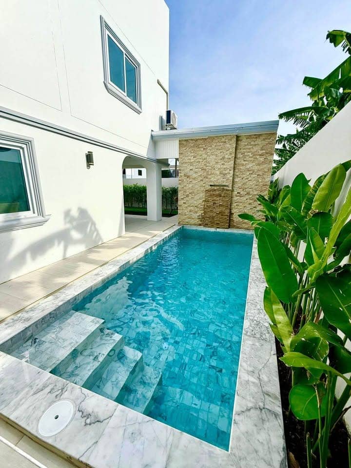 Modern 4-Bedroom Luxury Pool Villa Rawai Long-Term Rental, Rawai, Phuket