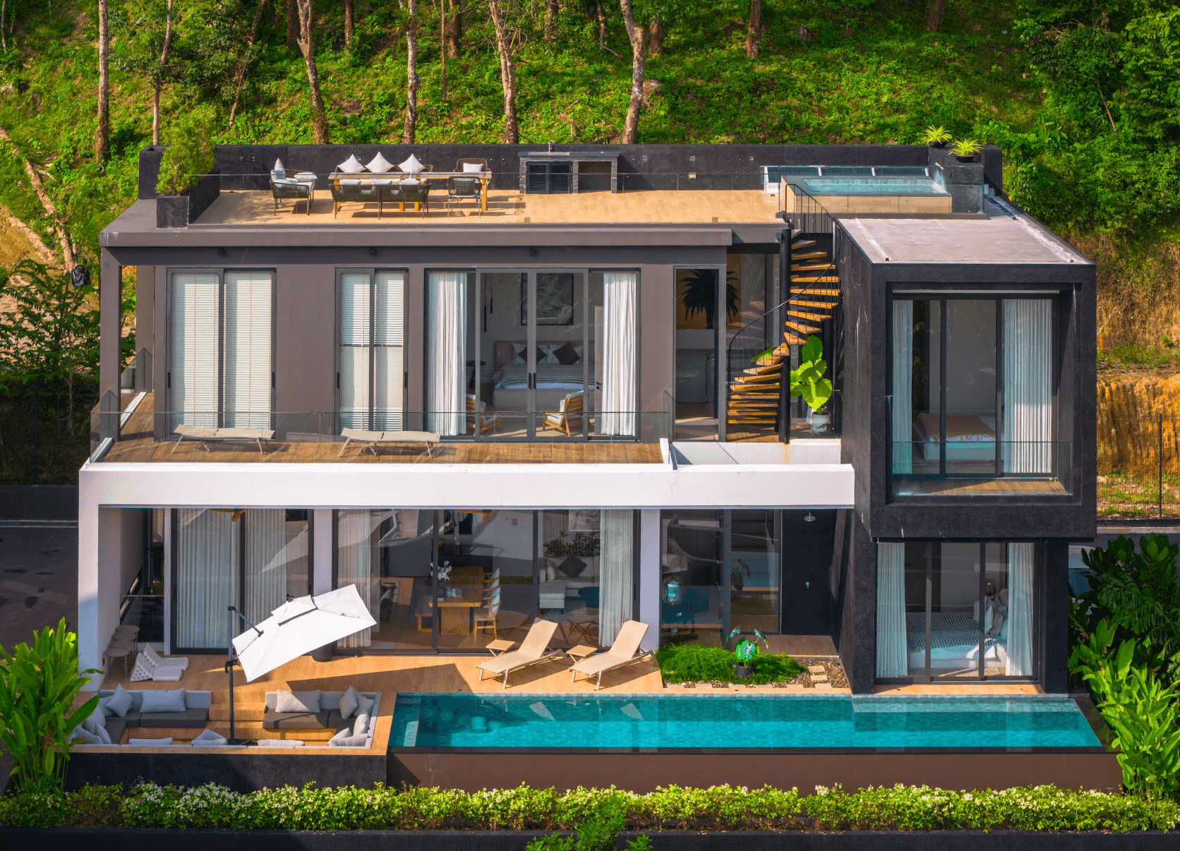 Modern Villa with 4 Bedrooms in Cherng Talay for Rent, Bang Tao, Phuket