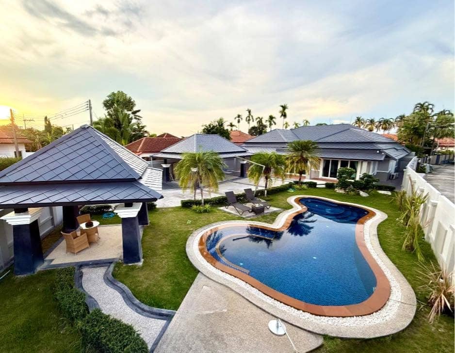Modern 4-Bedroom Private Villa with Pool in Cherngtalay, Phuket for Long-Term Rental, Bang Tao, Phuket