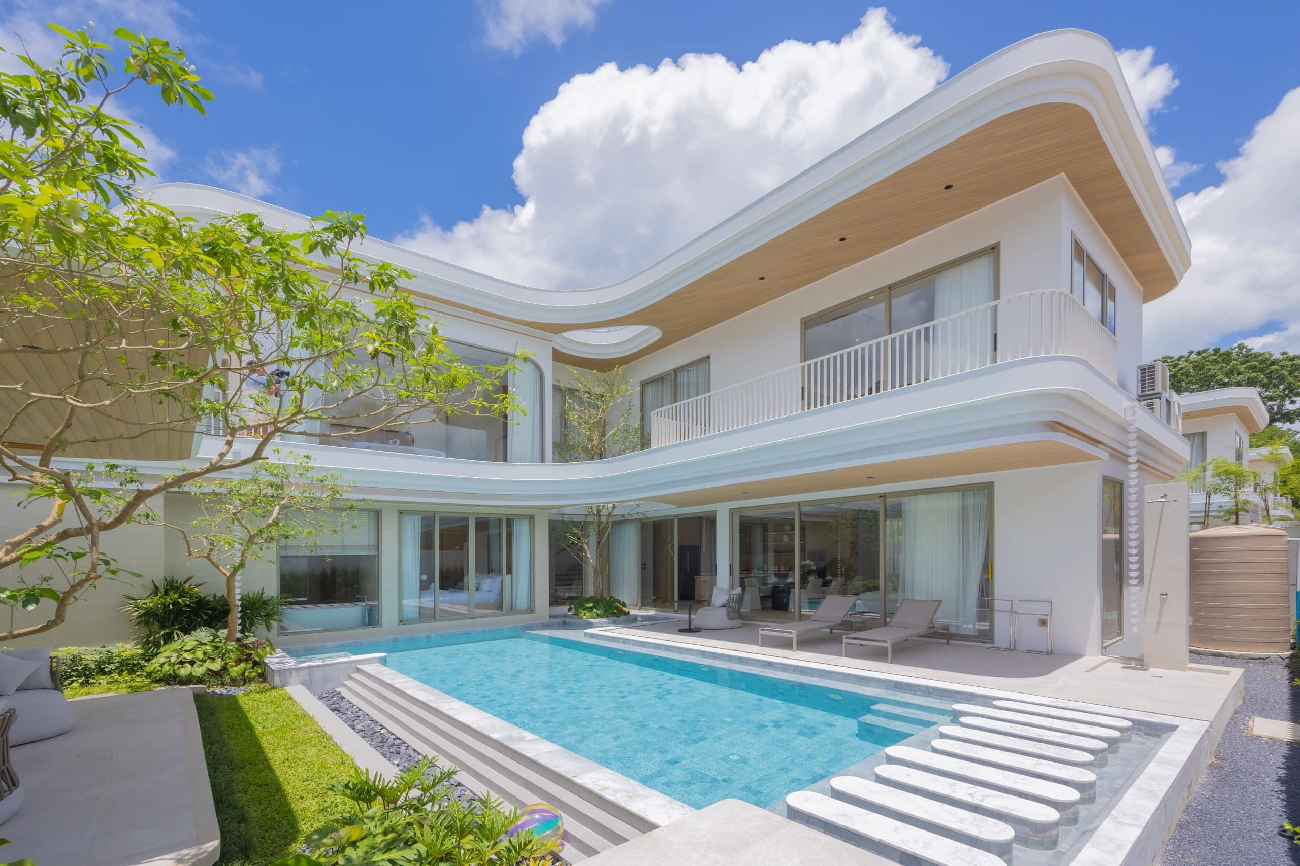 Private 4 Bedroom Pool Villa in Rawai for Sale, Rawai, Phuket