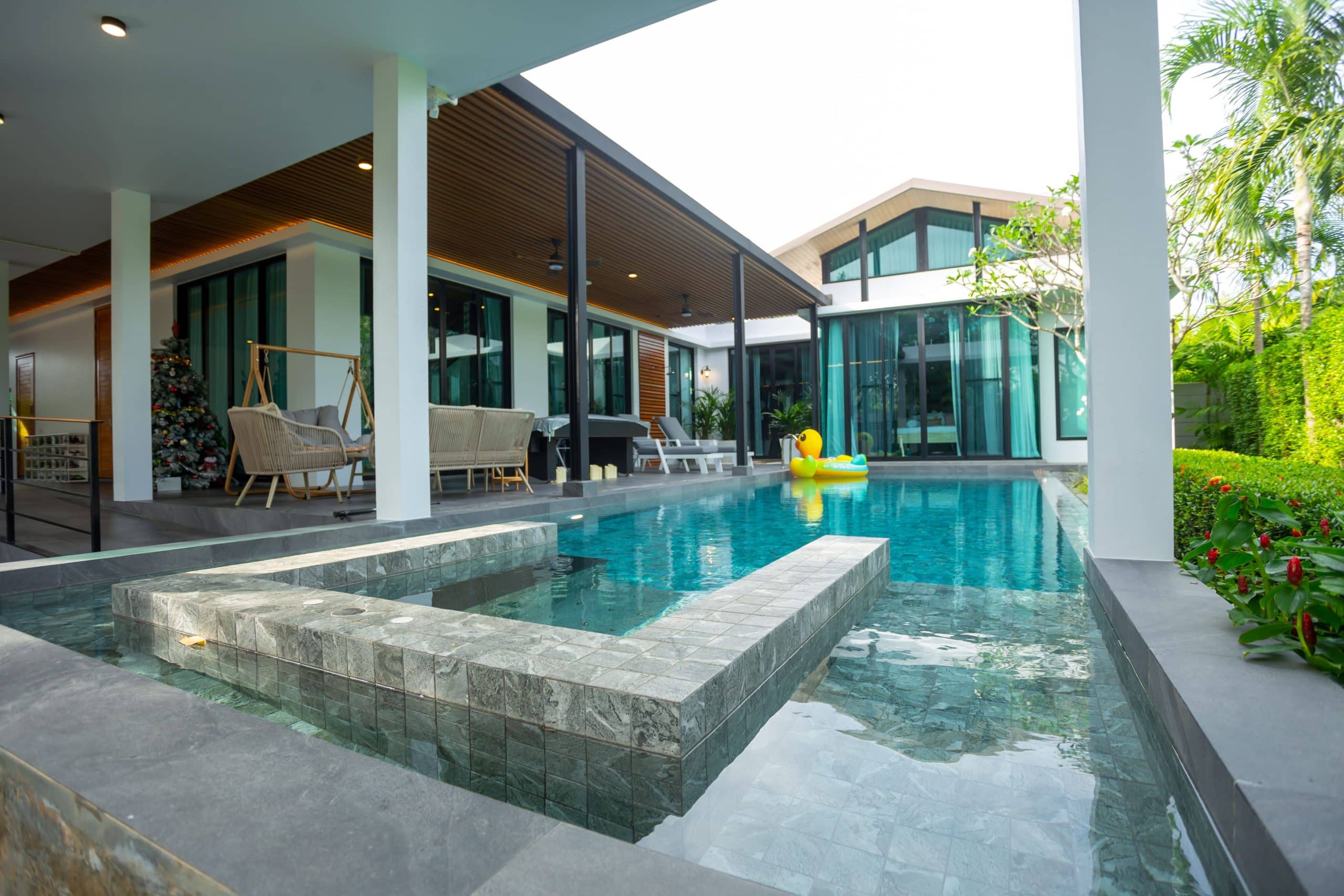 Private 4 Bedroom Pool Villa in Nai Harn for Sale, Rawai, Phuket
