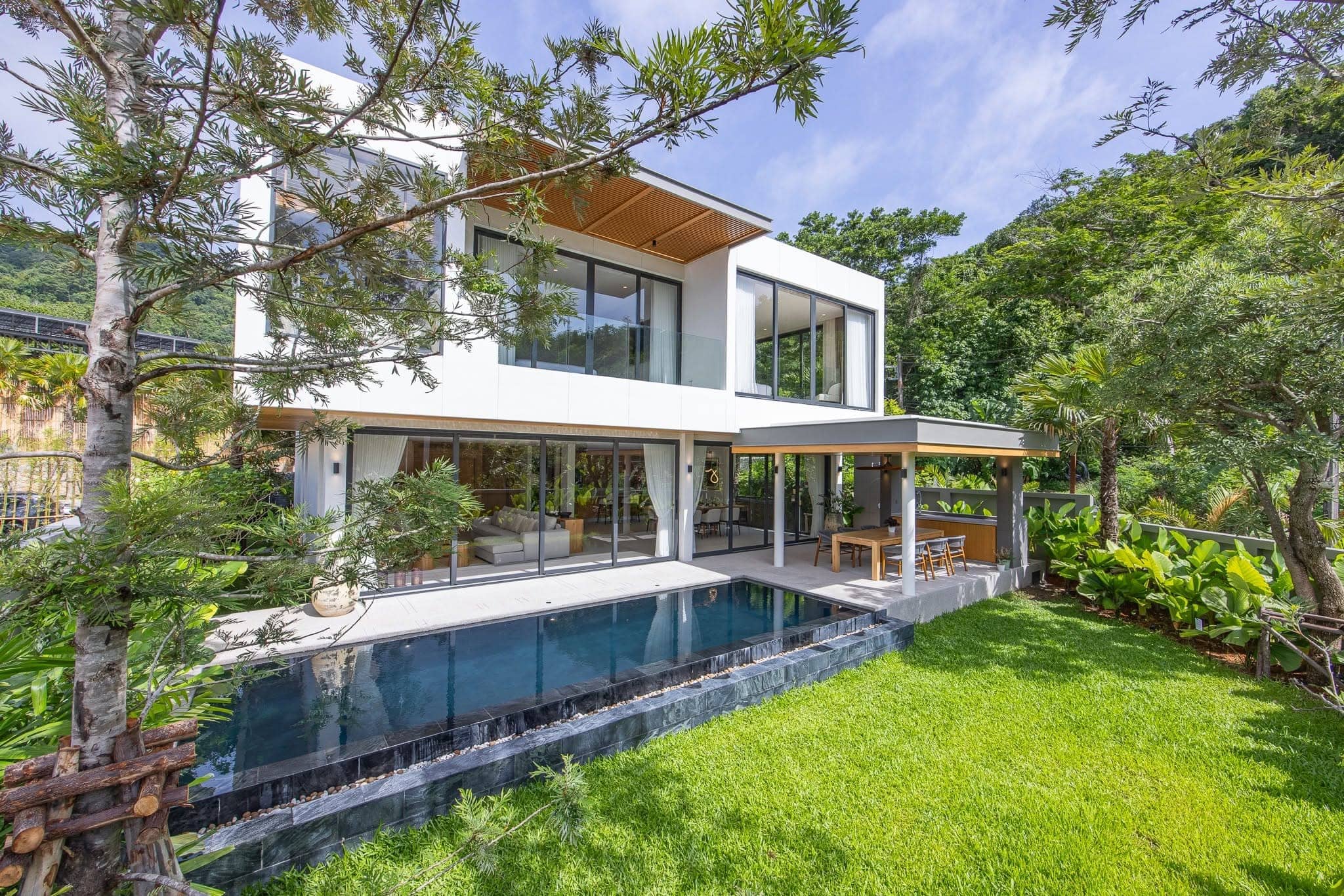 Ultra-Modern 3-Bedroom Villa in Nai Yang, Phuket for Sale, Thalang, Phuket