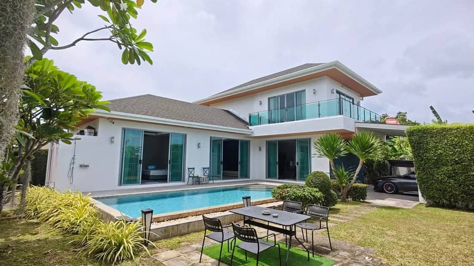 Modern 3-Bedroom Private Pool Villa in Rawai for Long-Term Rental, Rawai, Phuket