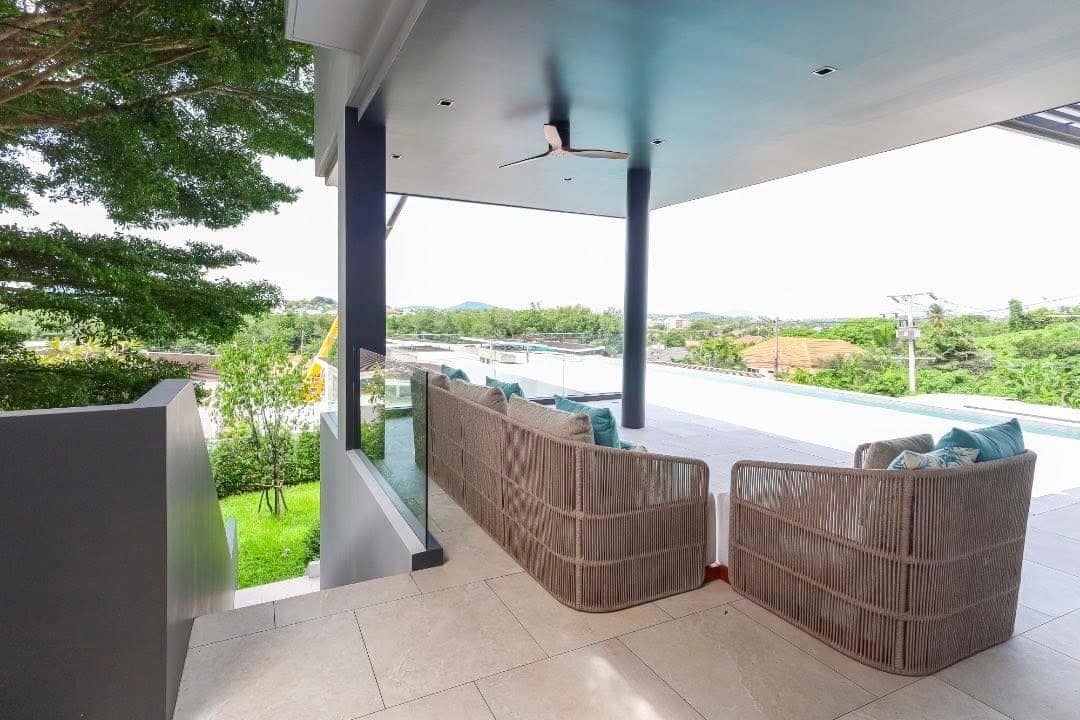 Private Modern 4 Bedroom Villa in Rawai for Sale, Rawai, Phuket