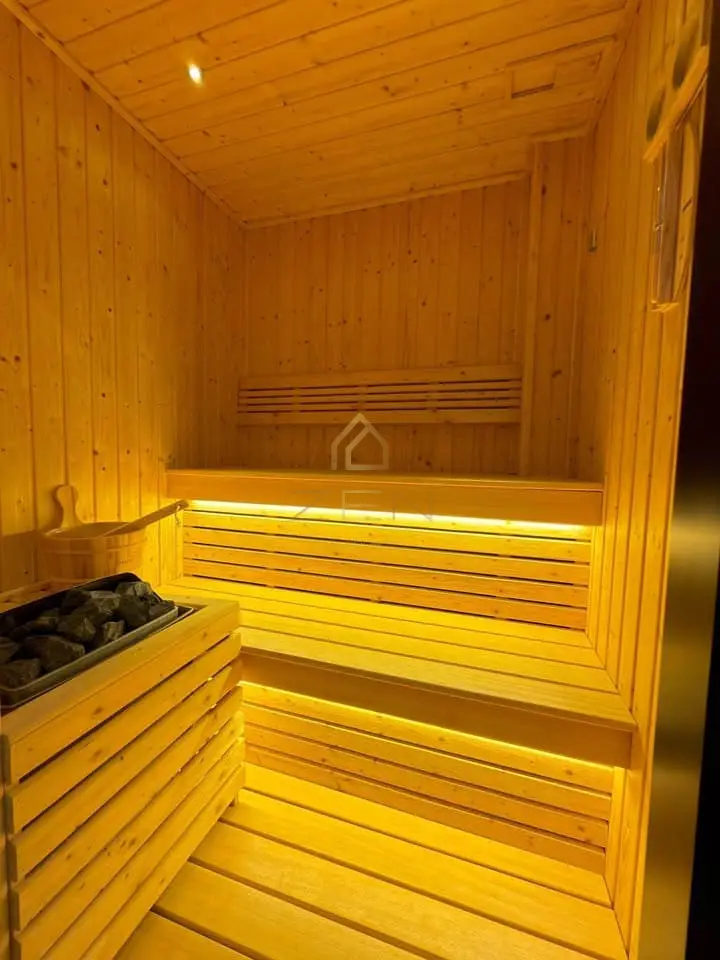 587305046_10163186230639318_9044842133809651135_n